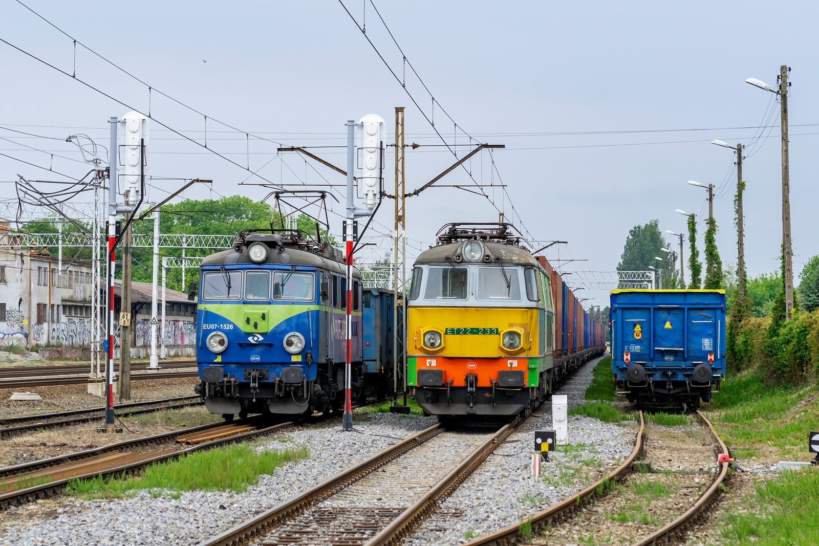 ET22-233
