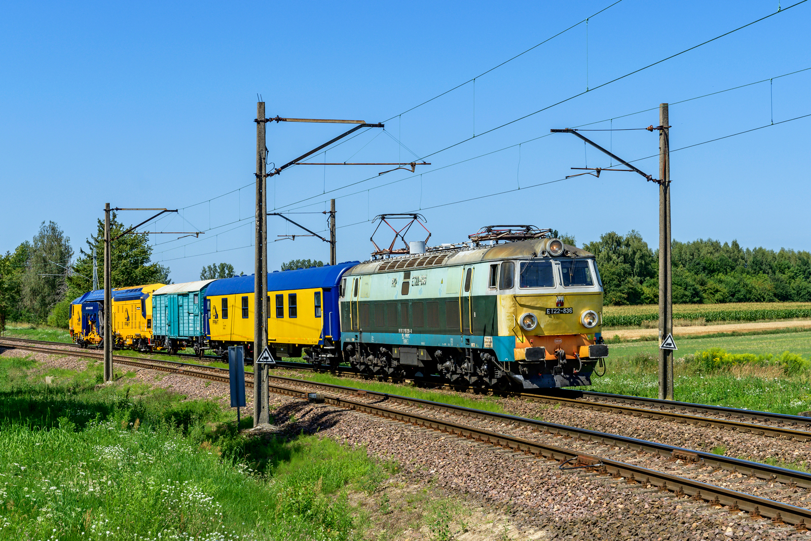 ET22-836
