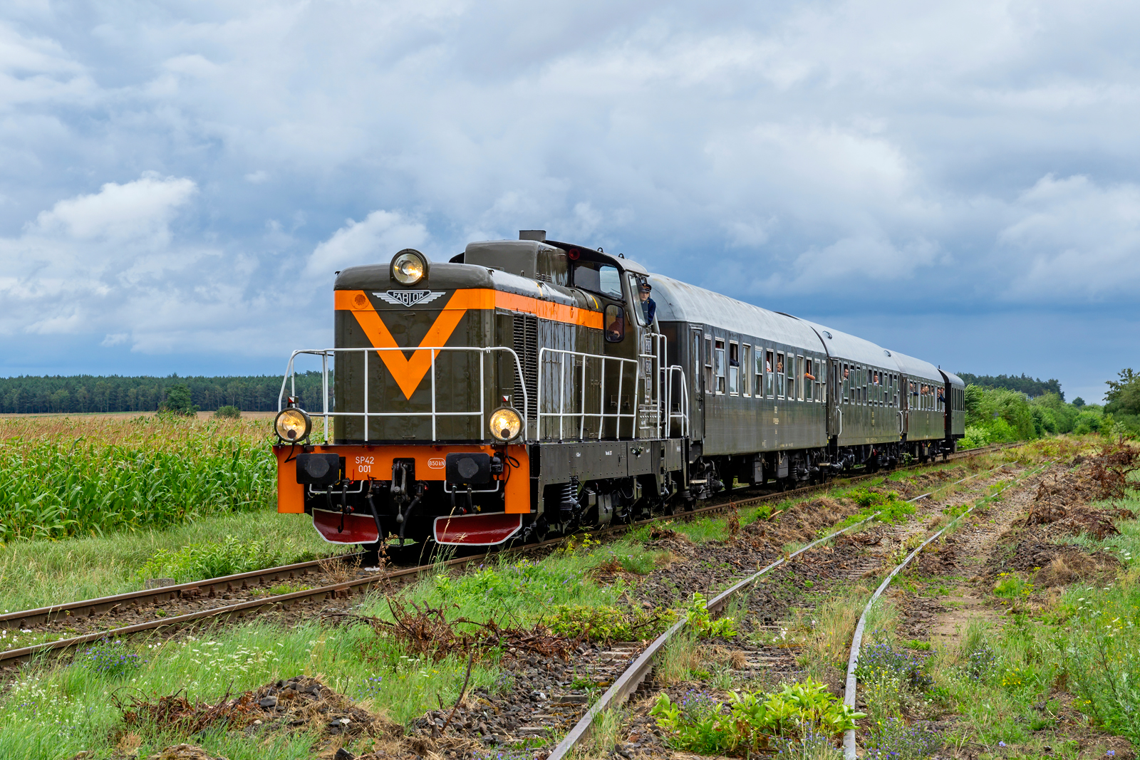 SP42-001