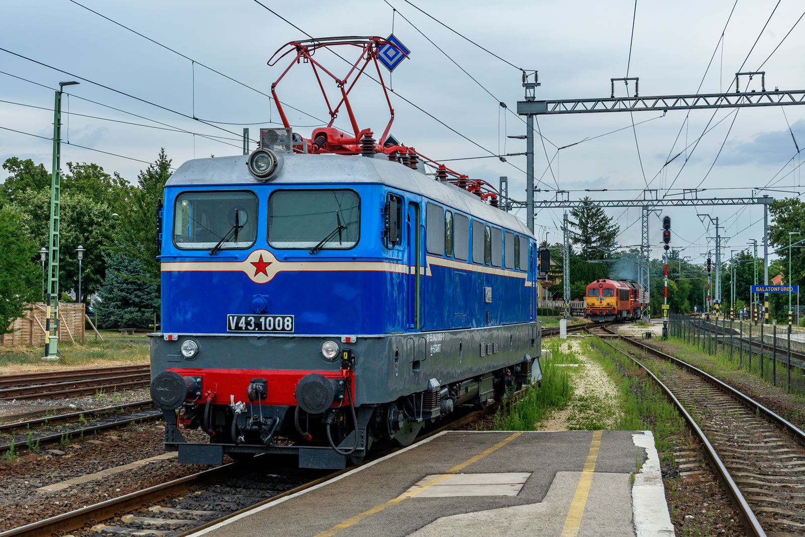 V43-1008