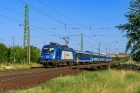 182 564